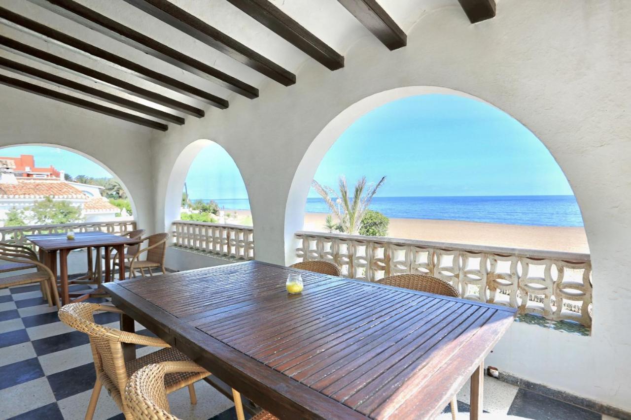 Urbanizacion El Oasis, 20 Villas En 1ª Linea Playa 德尼亚 外观 照片