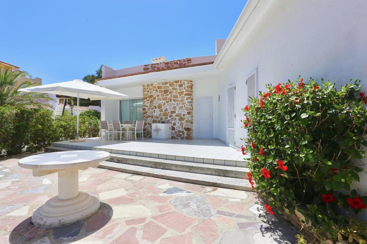 Urbanizacion El Oasis, 20 Villas En 1ª Linea Playa 德尼亚 外观 照片