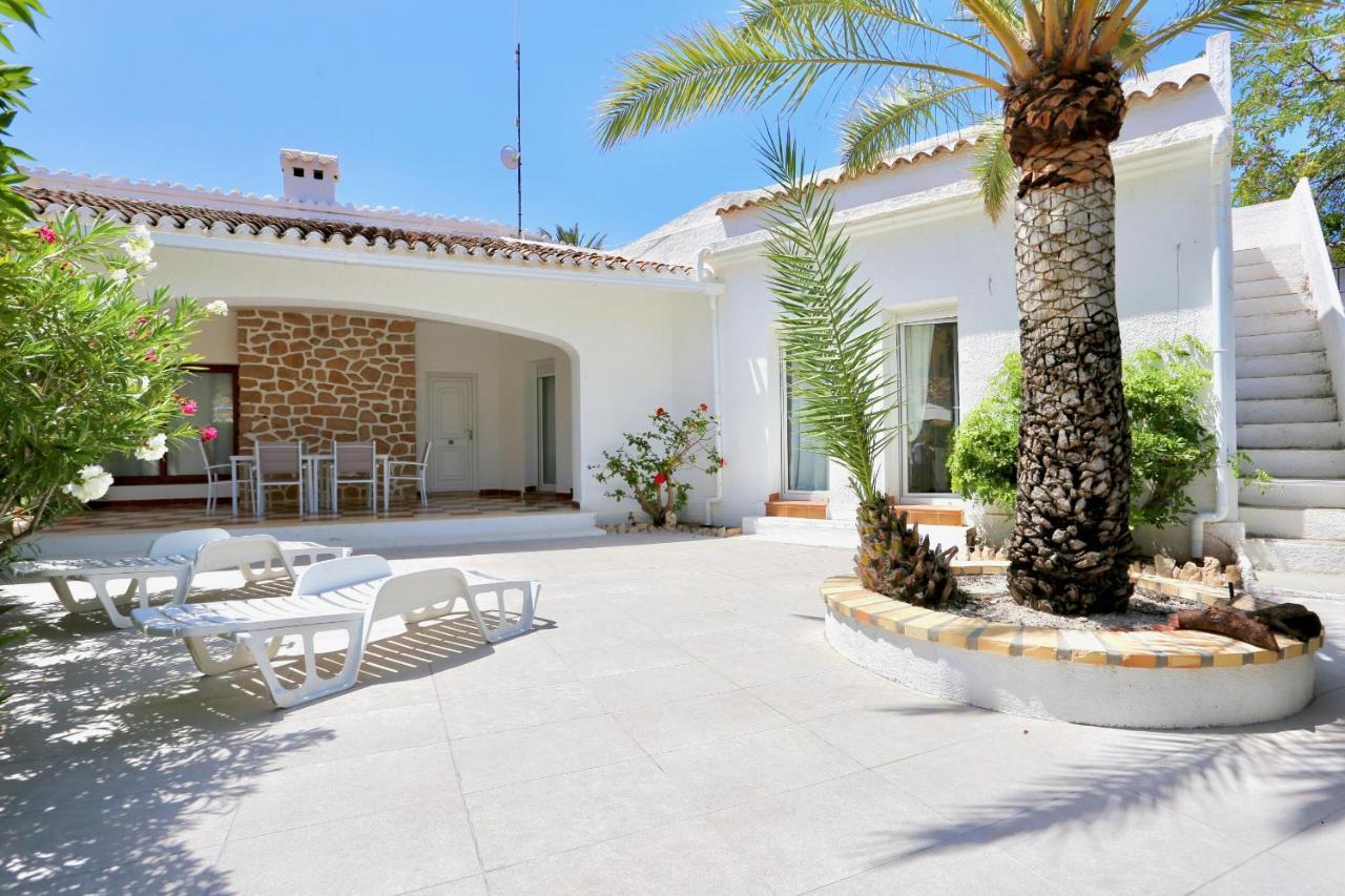 Urbanizacion El Oasis, 20 Villas En 1ª Linea Playa 德尼亚 外观 照片