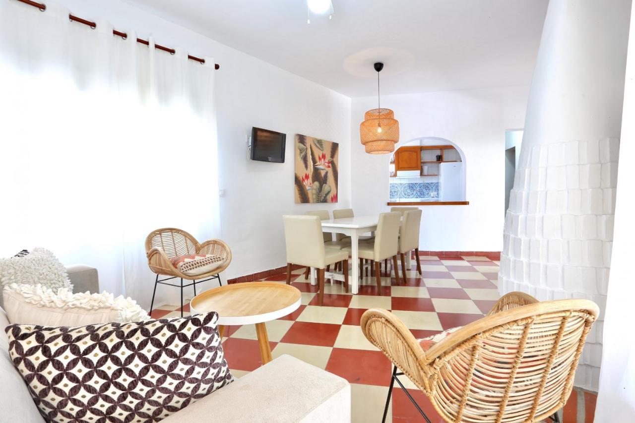 Urbanizacion El Oasis, 20 Villas En 1ª Linea Playa 德尼亚 外观 照片