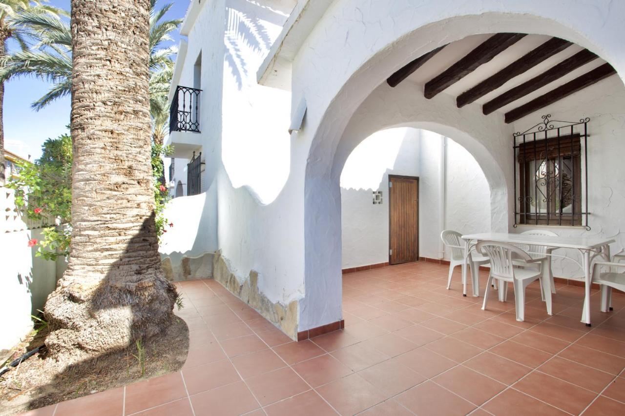 Urbanizacion El Oasis, 20 Villas En 1ª Linea Playa 德尼亚 外观 照片